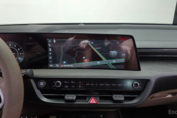 2023 Kia K8 с пробегом 15 933 км