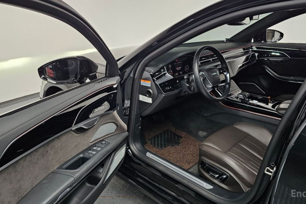 2021 Audi A8 с пробегом 51 722 км