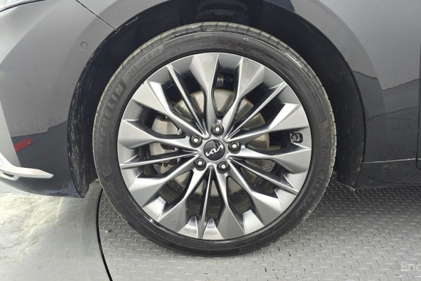 2023 Kia K8 с пробегом 49 175 км