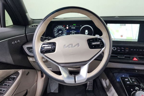 2023 Kia K8 с пробегом 32 870 км