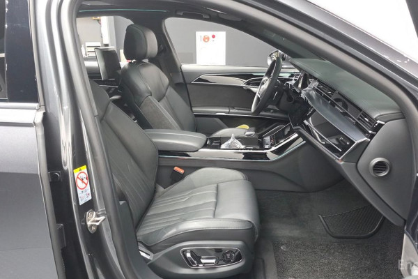 2021 Audi A8 с пробегом 82 782 км