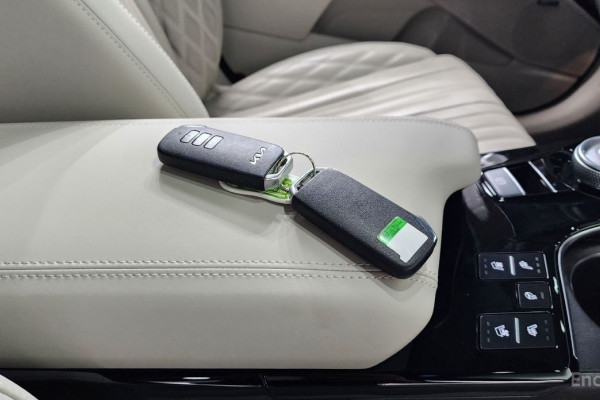 2023 Kia K8 с пробегом 32 870 км