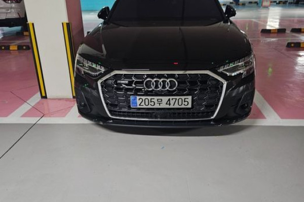 2023 Audi A8 с пробегом 36 500 км