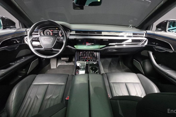 2023 Audi A8 с пробегом 19 436 км