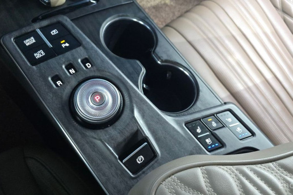 2023 Kia K8 с пробегом 49 175 км