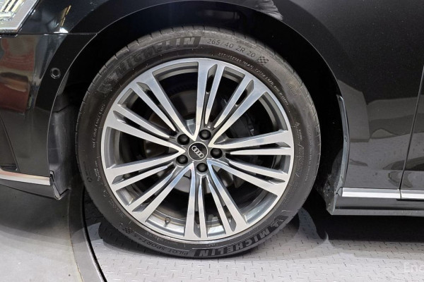 2021 Audi A8 с пробегом 127 445 км