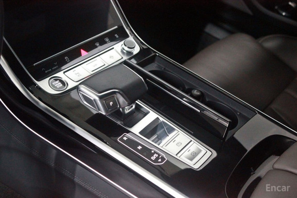 2021 Audi A8 с пробегом 87 260 км