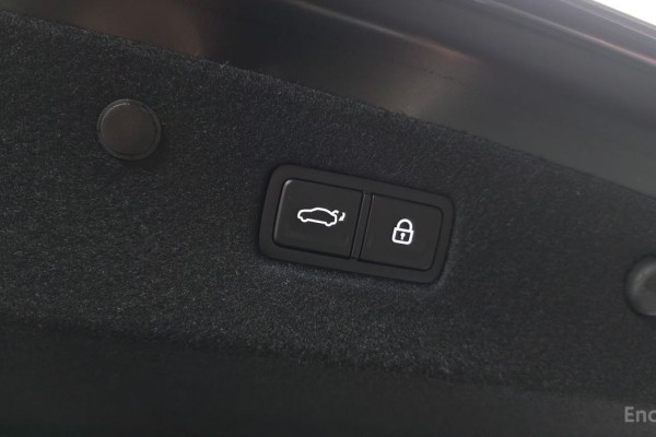 2023 Kia K8 с пробегом 15 933 км