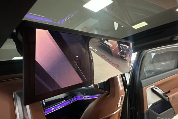 2024 BMW 7 серии с пробегом 27 371 км