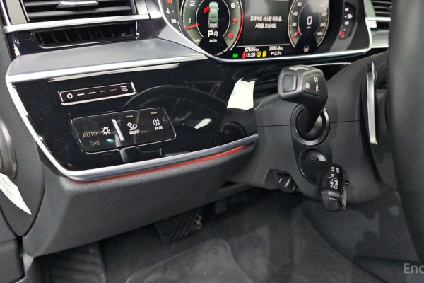 2021 Audi A8 с пробегом 57 505 км