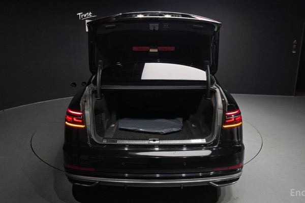 2021 Audi A8 с пробегом 101 482 км