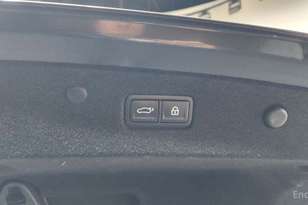 2023 Kia K8 с пробегом 32 870 км