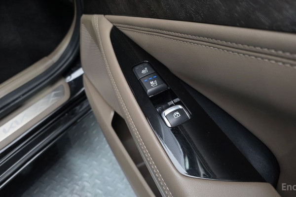 2023 Kia K8 с пробегом 37 619 км