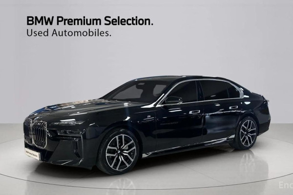 2024 BMW 7 серии с пробегом 27 371 км