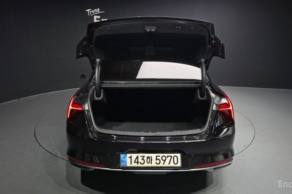 2023 Kia K8 с пробегом 37 619 км