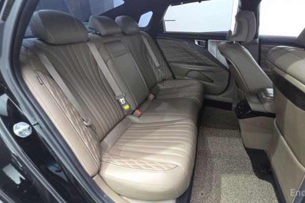 2023 Kia K8 с пробегом 49 175 км