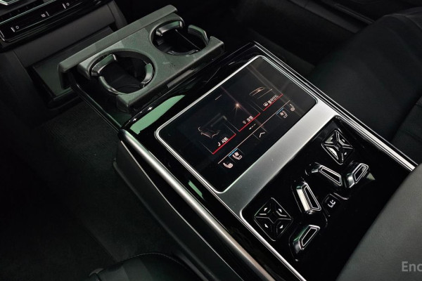 2021 Audi A8 с пробегом 95 167 км