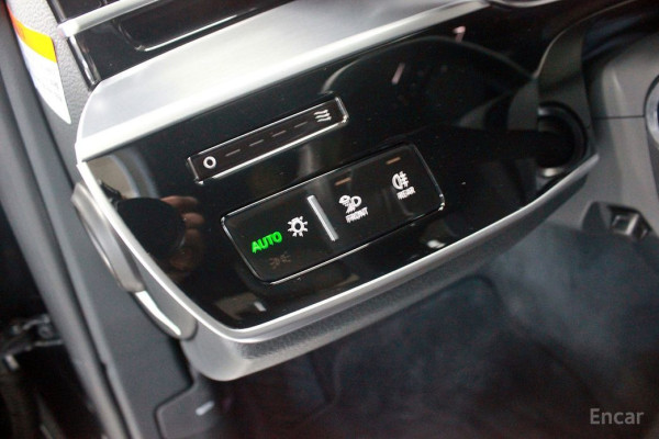 2021 Audi A8 с пробегом 87 260 км