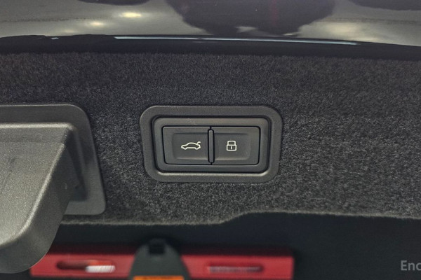 2021 Audi A8 с пробегом 95 167 км