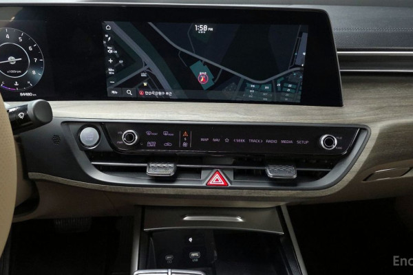 2023 Kia K8 с пробегом 84 480 км