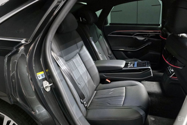 2021 Audi A8 с пробегом 127 445 км