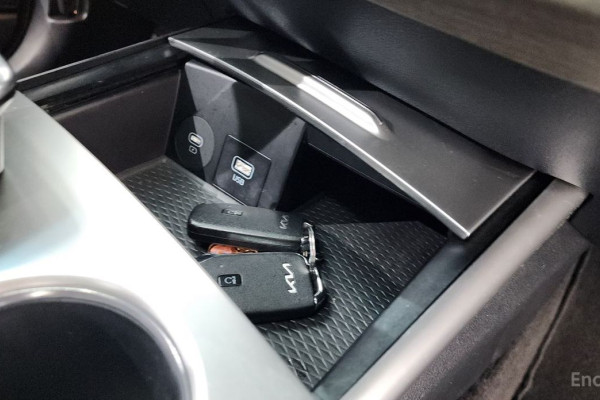 2023 Kia K8 с пробегом 80 161 км