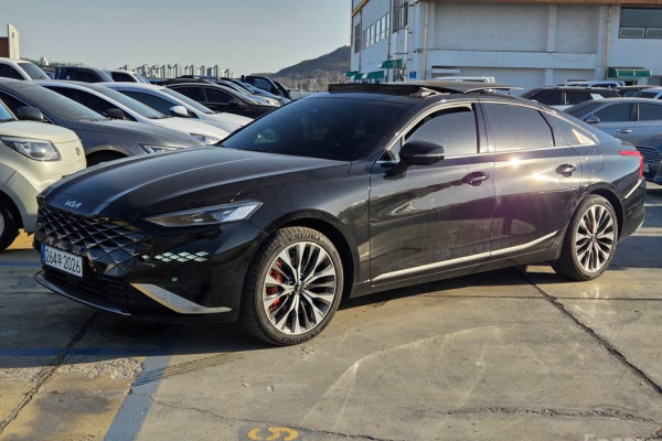 2023 Kia K8 с пробегом 29 900 км