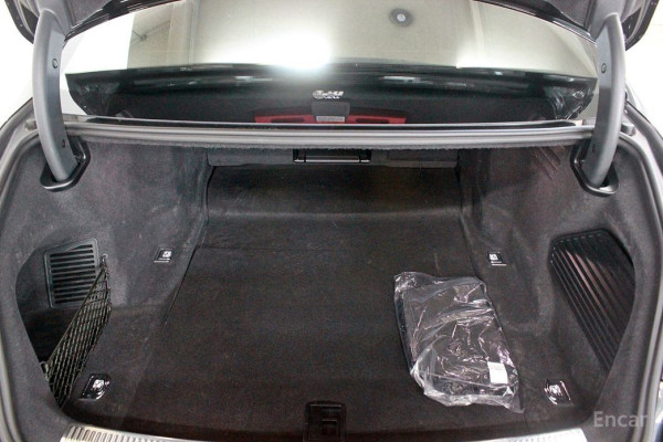 2021 Audi A8 с пробегом 87 260 км