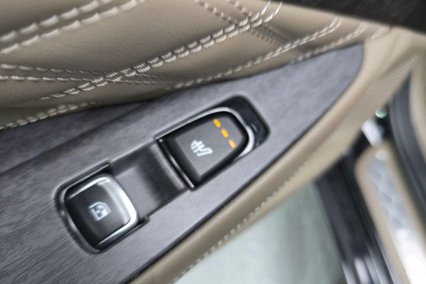 2023 Kia K8 с пробегом 49 175 км