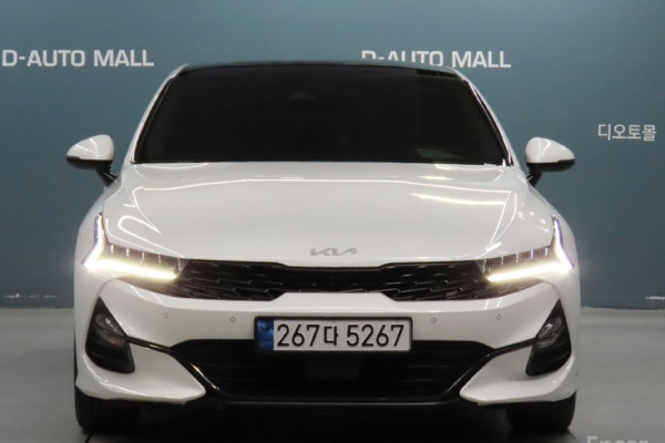 2022 Kia K5 с пробегом 42 563 км