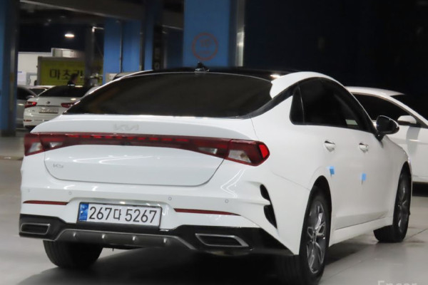 2022 Kia K5 с пробегом 42 563 км