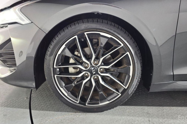 2021 Kia K5 с пробегом 40 475 км