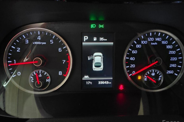 2022 Kia K5 с пробегом 33 642 км