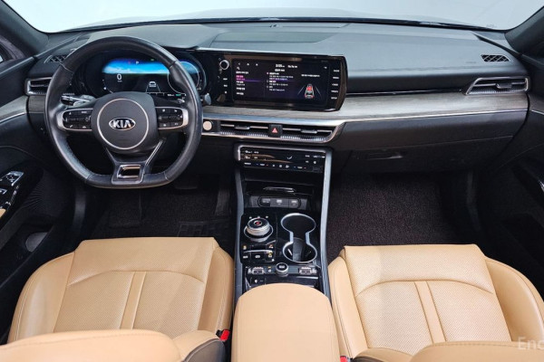 2021 Kia K5 с пробегом 40 475 км