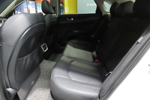 2022 Kia K5 с пробегом 42 563 км