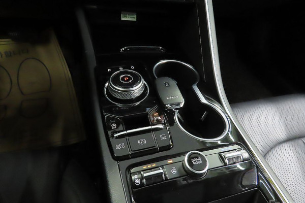 2022 Kia K5 с пробегом 42 563 км