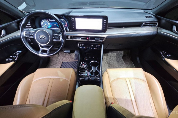 2021 Kia K5 с пробегом 43 873 км