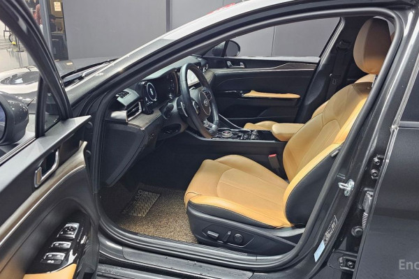 2021 Kia K5 с пробегом 37 962 км