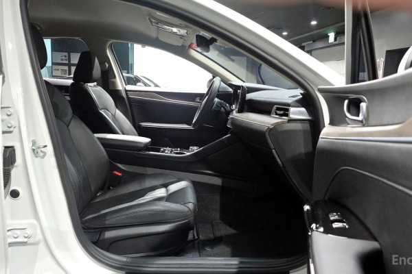 2021 Kia K5 с пробегом 42 245 км