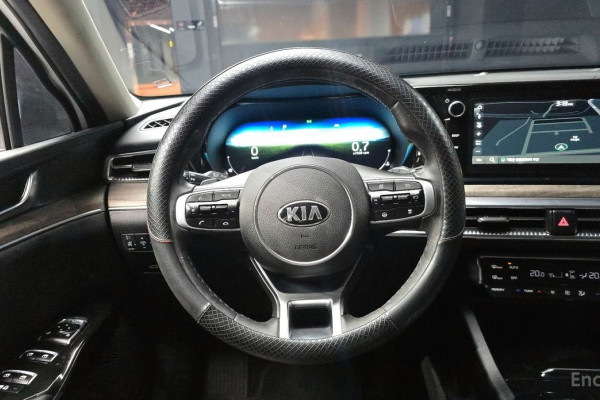 2021 Kia K5 с пробегом 42 245 км