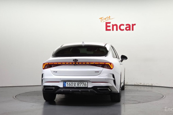 2021 Kia K5 с пробегом 42 259 км