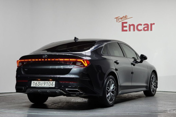 2021 Kia K5 с пробегом 39 600 км