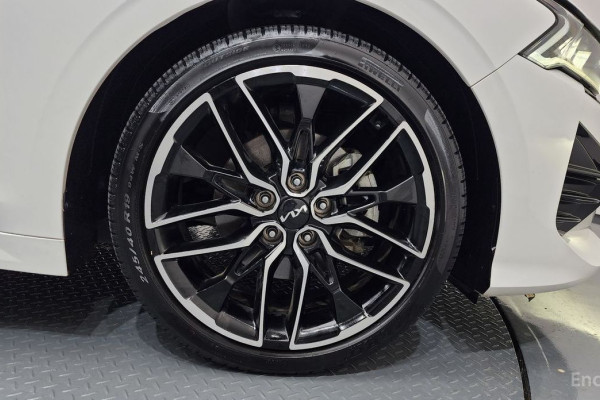 2022 Kia K5 с пробегом 39 230 км