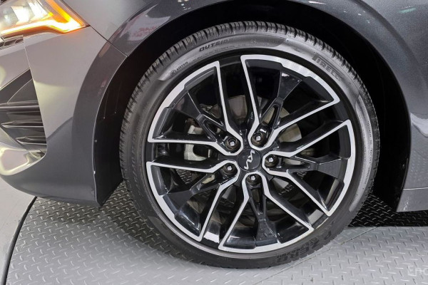 2022 Kia K5 с пробегом 30 858 км