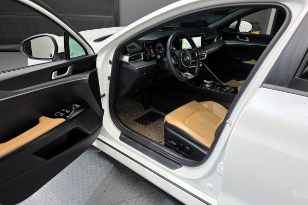 2021 Kia K5 с пробегом 42 259 км