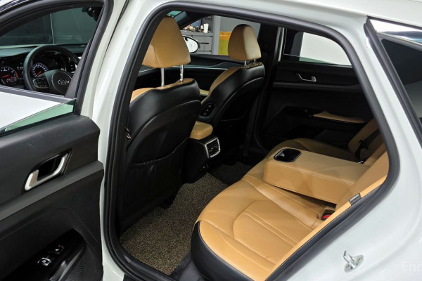 2021 Kia K5 с пробегом 42 259 км