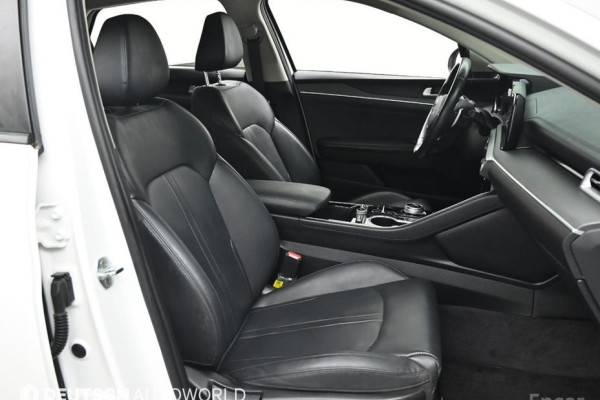 2022 Kia K5 с пробегом 37 620 км