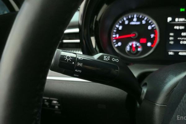 2021 Kia K5 с пробегом 42 259 км