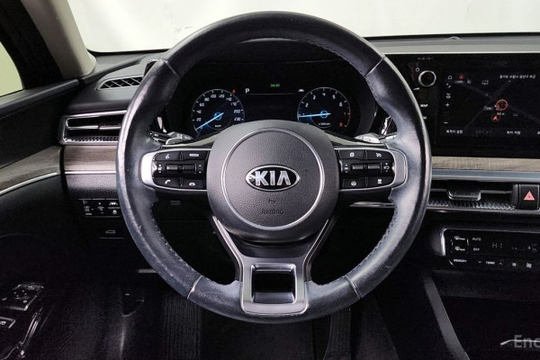 2021 Kia K5 с пробегом 39 600 км