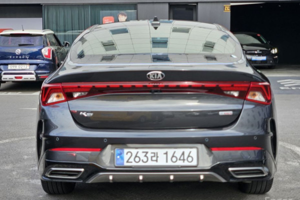 2021 Kia K5 с пробегом 42 145 км
